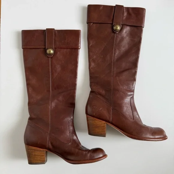 COACH Fayth brown leather riding boots. Size: 6.5. - Picture 5 of 11